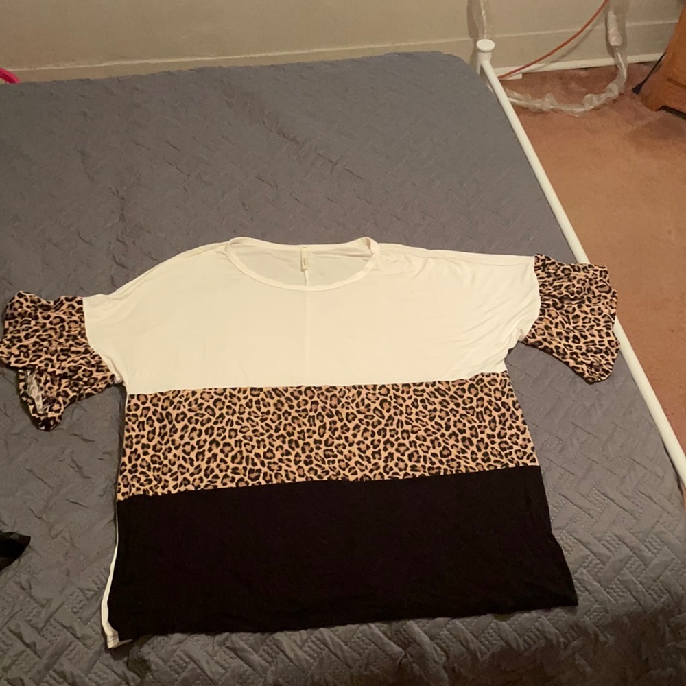 Celeste 3x cheetah block shirt